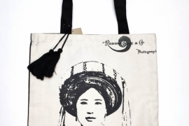 Tote linen bag printed with Vietnamse woman (black&white)-Miss Kim